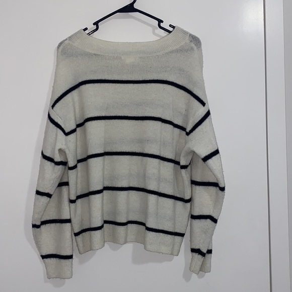 Sweater - Picture 2 of 3